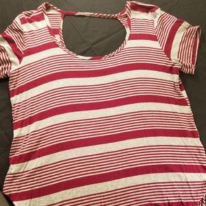 Maurice's 24/7 M cutout back striped Tshirt